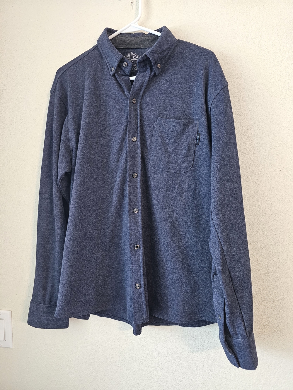 Laguna B Men's Heathered Navy Button-Down Shirt